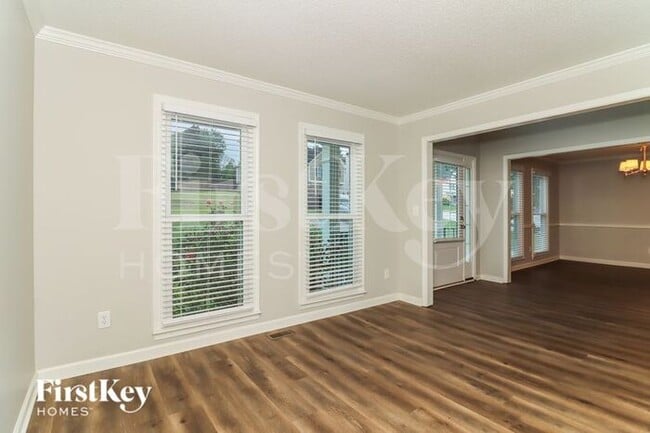 Building Photo - 191 Hunters Creek St