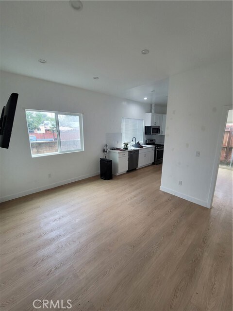 Building Photo - 7103 Yarmouth Ave