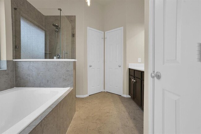 Building Photo - 20115 Emerald Mountain Dr