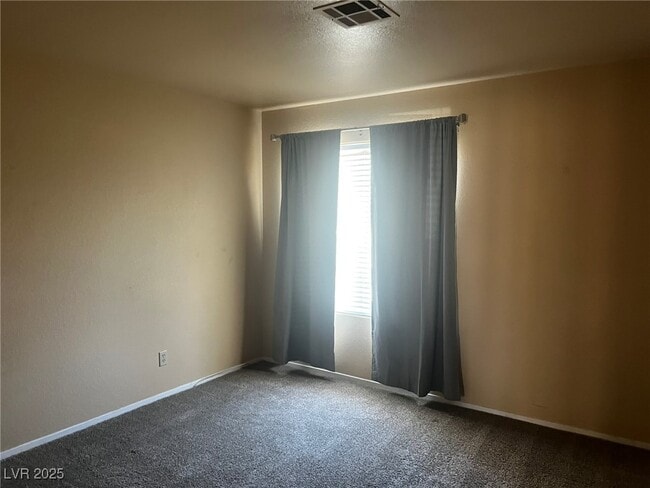 Building Photo - 289 Vallarte Dr