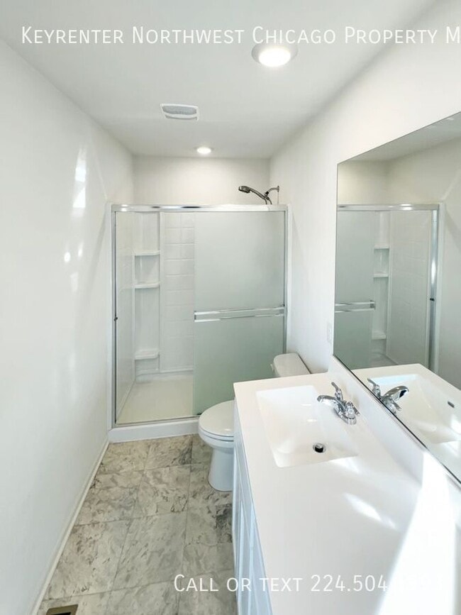 Building Photo - 2241 Sassafras Wy