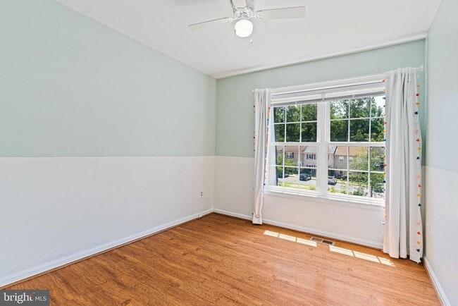 Building Photo - 6632 Green Ash Dr