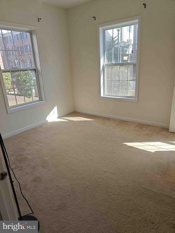 Building Photo - 22551 Cambridgeport Square