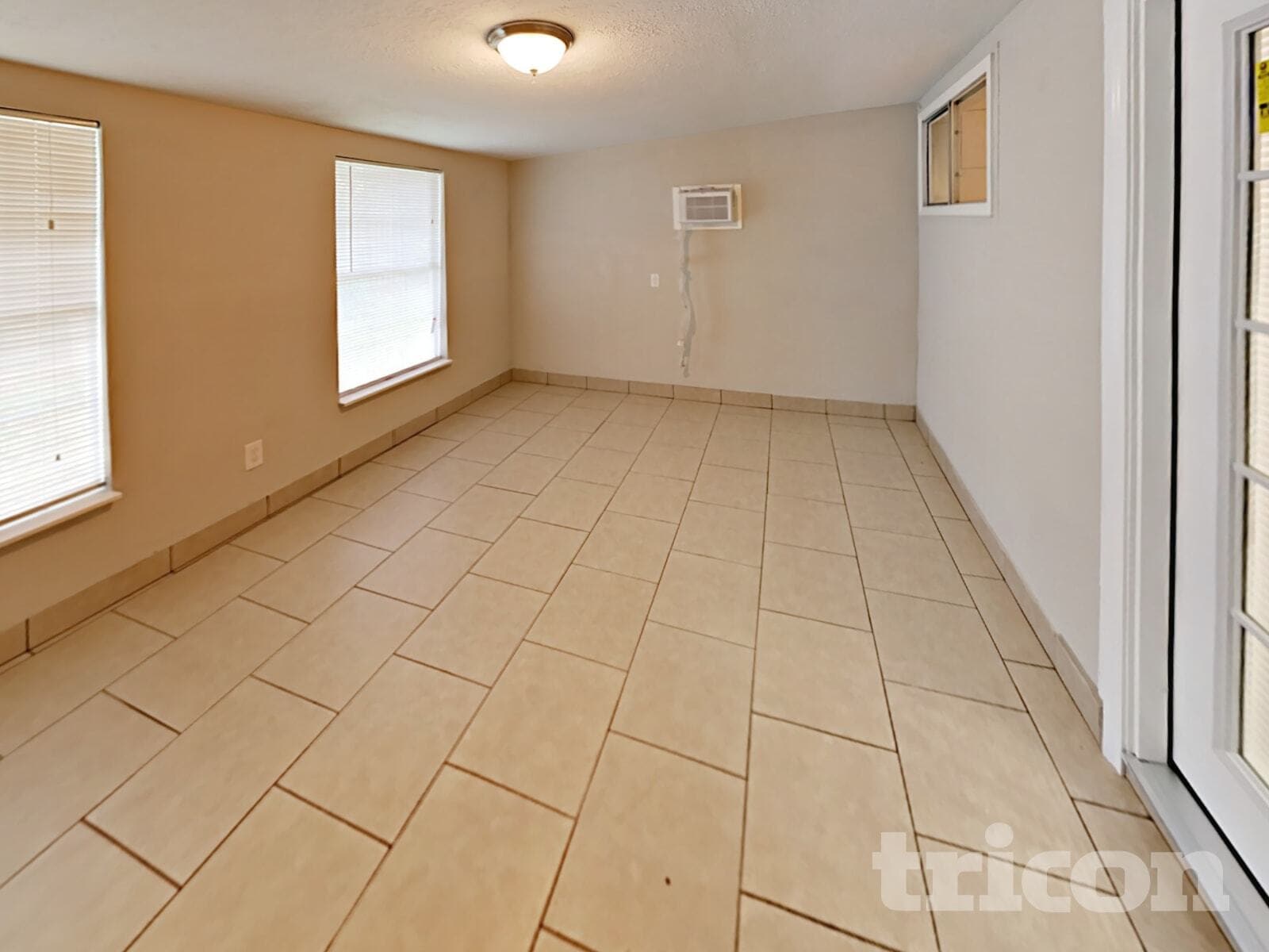 Building Photo - 7814 Eastern Bluebird Dr