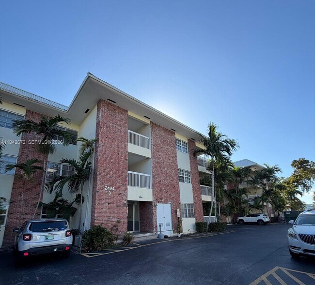 Building Photo - 2424 SE 17th St