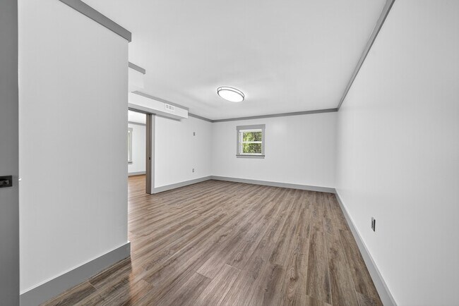 Building Photo - 3390 Tyree Springs Rd