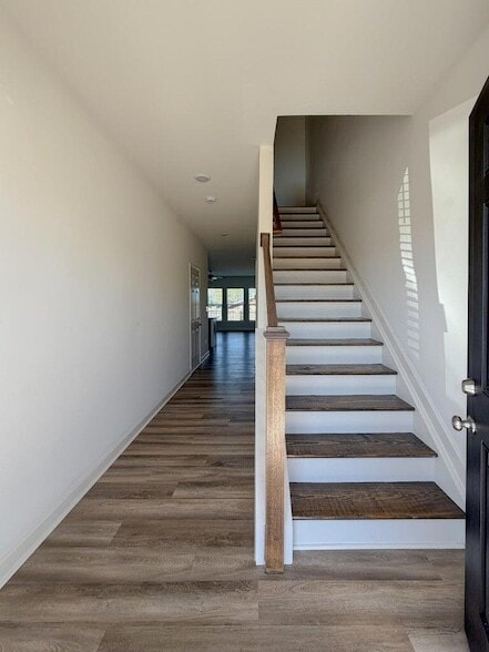 Building Photo - 331 Platt Dr