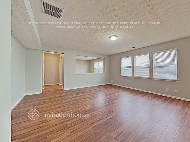 Building Photo - 6500 Waterford St SW