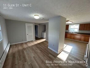 Building Photo - Charming 2 Bedroom Apartment with Heat Inc...