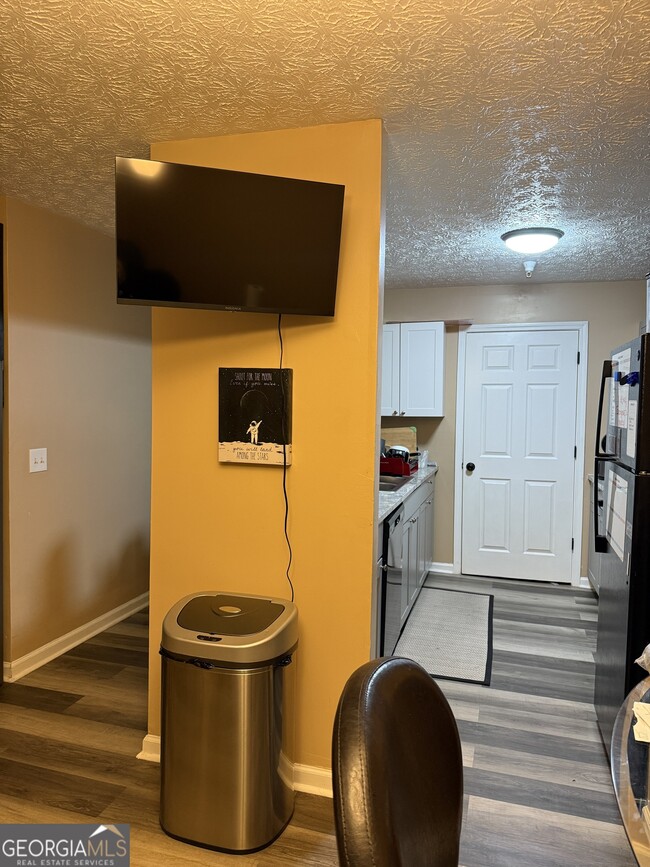 Building Photo - 5104 Fairington Village Dr