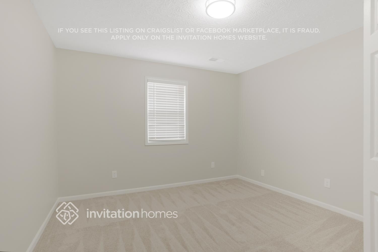 Building Photo - 1052 Autumn Crest Dr