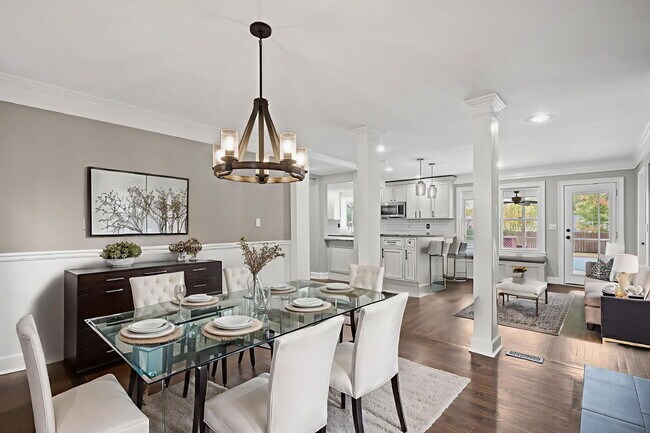 Building Photo - 815 Sudbury Rd NE