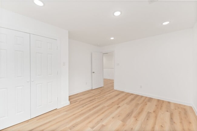 Building Photo - ? Spacious 4BR / 3.5BA Single-Family Home – Move-In Ready! ?