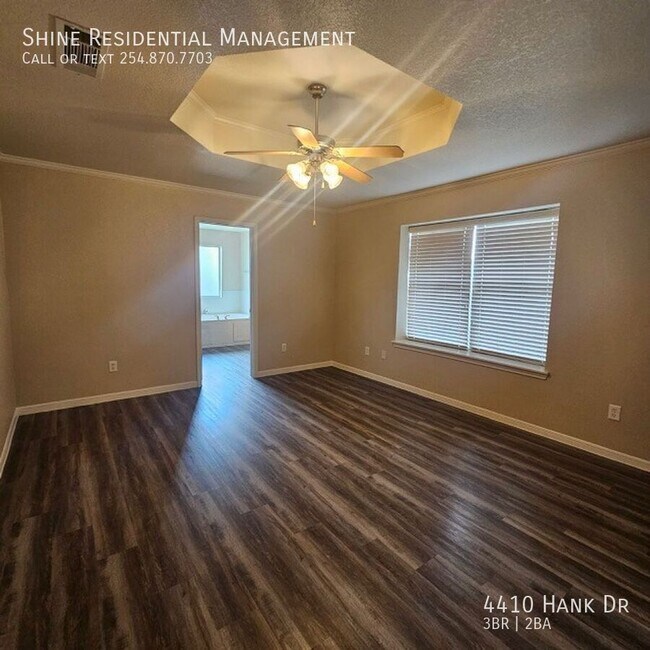 Building Photo - 4410 Hank Dr