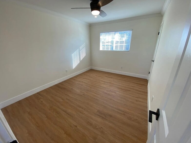 Building Photo - 2937 W Carson St