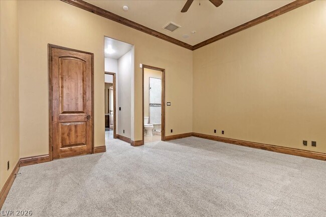 Building Photo - 514 Mandalay Ct