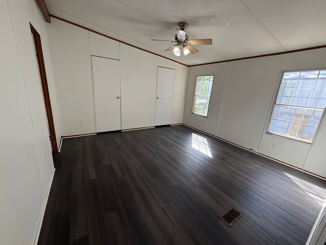 Building Photo - 4-Bedroom Home for Lease | Benton, LA 7100...