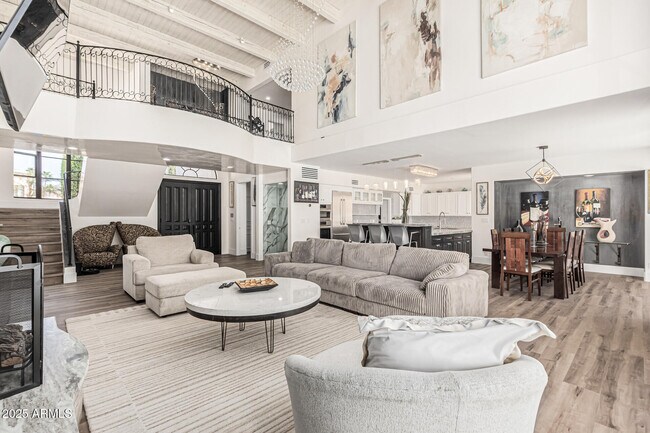 Building Photo - 10113 E Topaz Dr