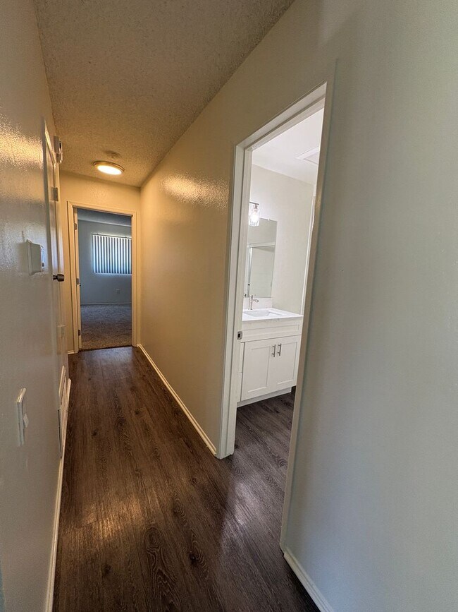 Building Photo - 2244 E Joana Dr