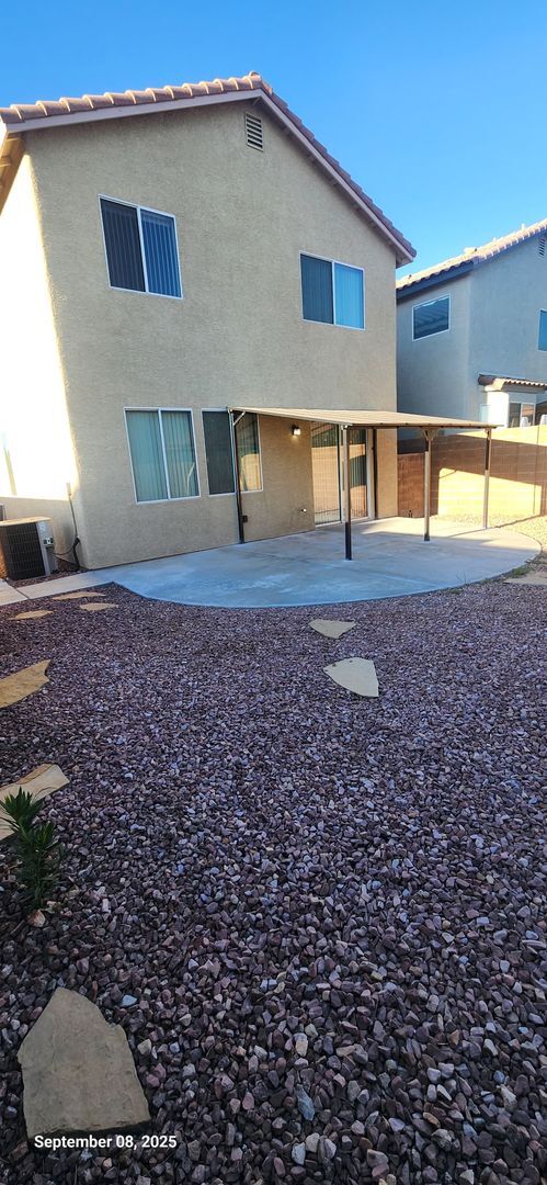 Building Photo - Spacious 4-Bedroom Home with Modern Update...