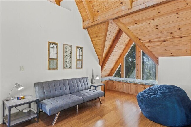 Building Photo - 47 Geysers Rd