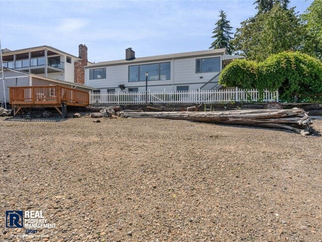 Building Photo - Rare Brown’s Point Beachfront Living – Stunning 3 Bed / 2 Bath Home!