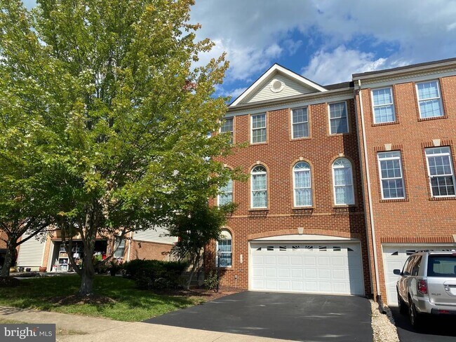 Building Photo - 128 Ivy Hills Terrace