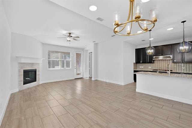 Building Photo - 7213 Bronco Blf