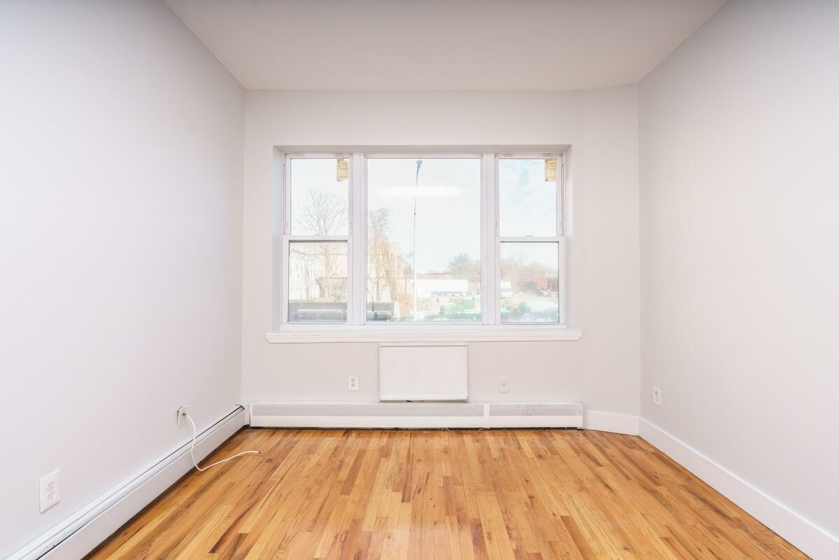 Building Photo - 804 Evergreen Ave