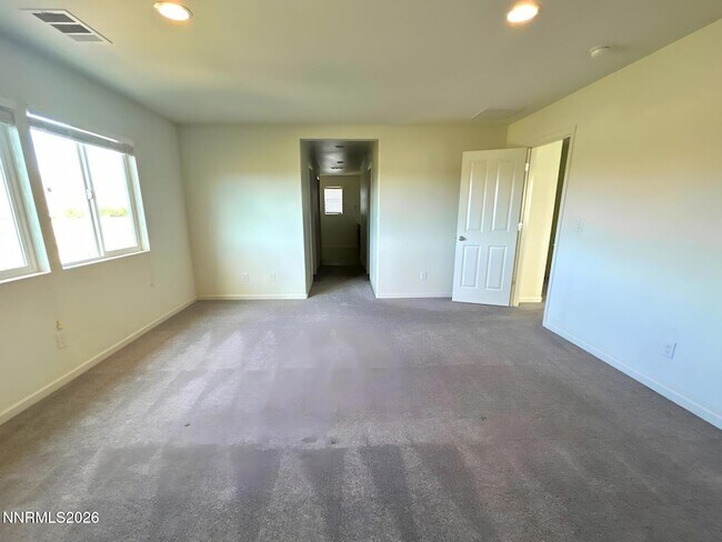 Building Photo - 11042 Marymount Dr