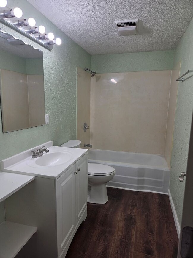 Building Photo - 179 Gilmer St