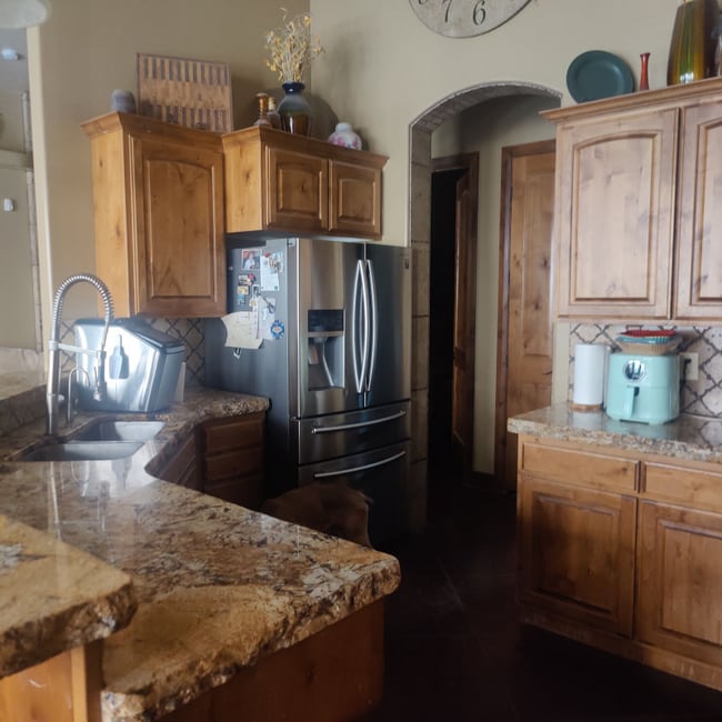 Building Photo - 219 700 N