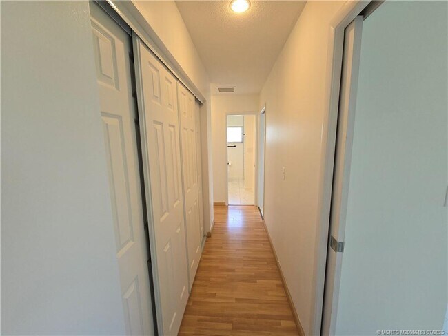 Building Photo - 2648 Rockcrest Ct