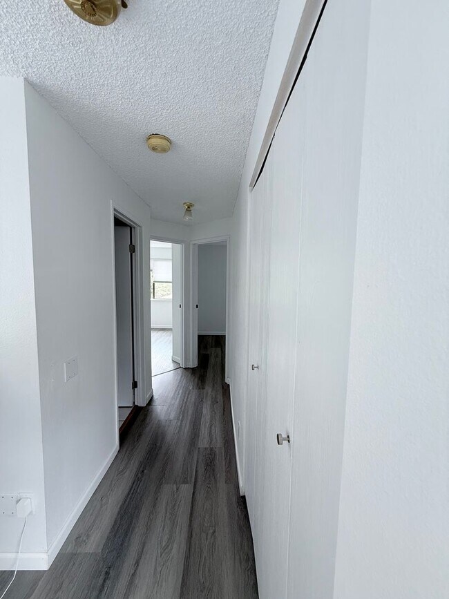 Building Photo - Charming 3-Bed Condo in Quail Run | Pool, ...
