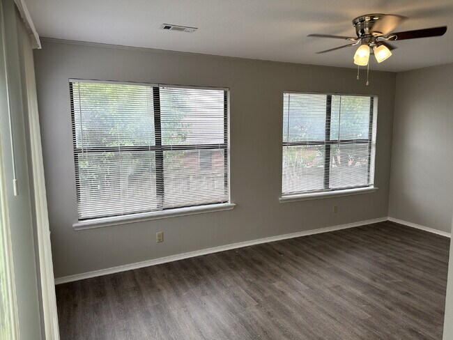 Building Photo - 2485 W Jane Cir Dr