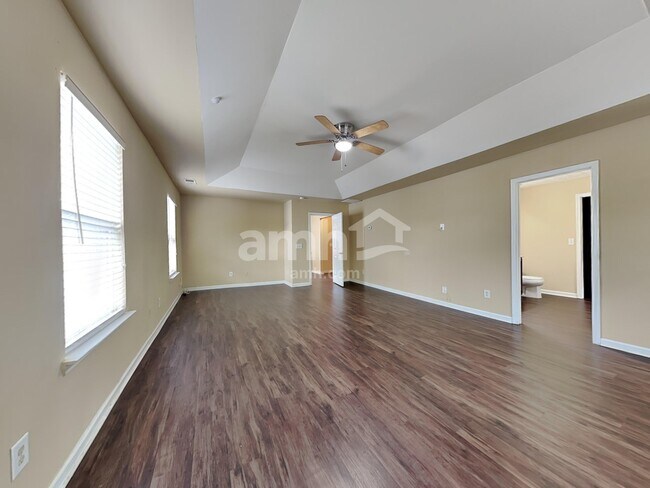 Building Photo - 889 Bramble Way