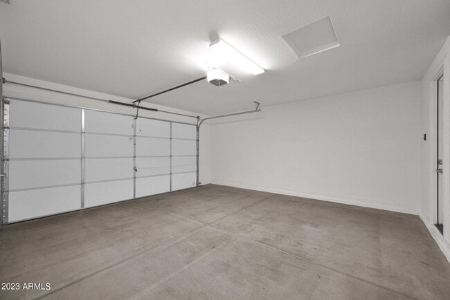 Building Photo - 9863 E Tungsten Dr