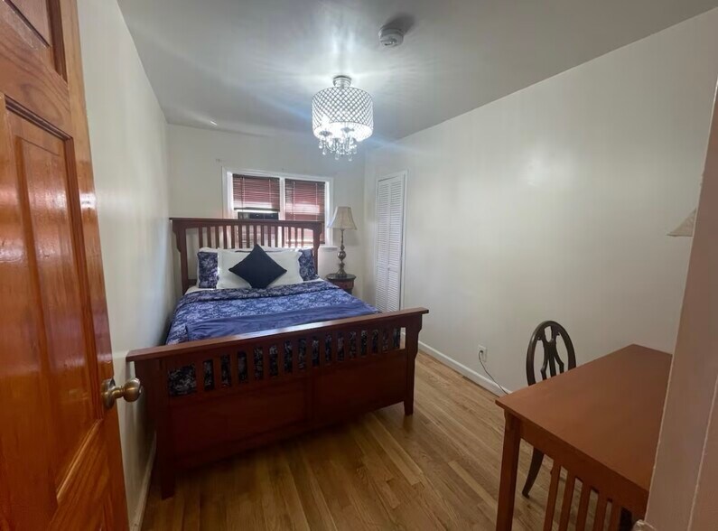 Building Photo - 8020 Grand Central Pky