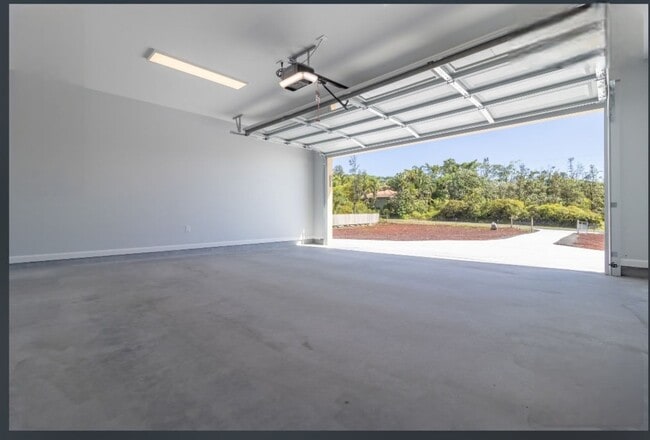 Building Photo - NEW! 3 Bedroom Property in HPP