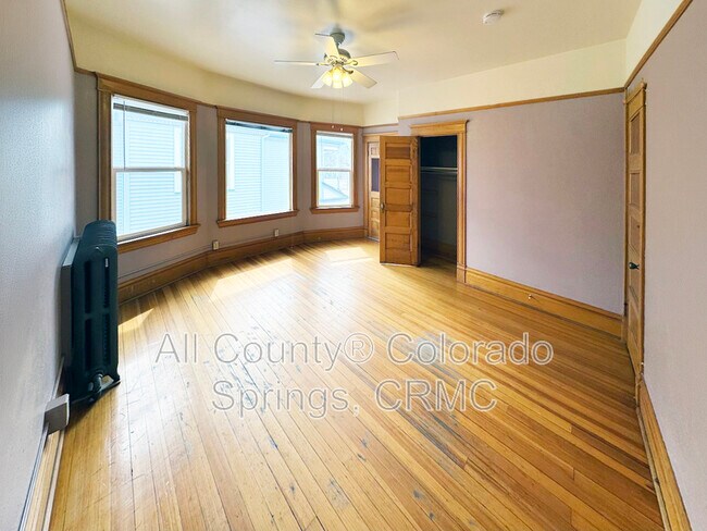 Building Photo - 815 N Nevada Ave