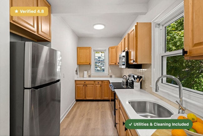 Building Photo - RoostUp Furnished Private Bedroom in Jamaica Plain