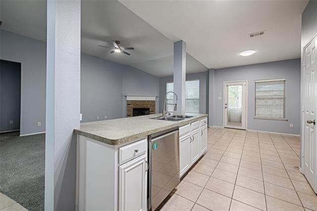 Building Photo - 502 Hickory Ln