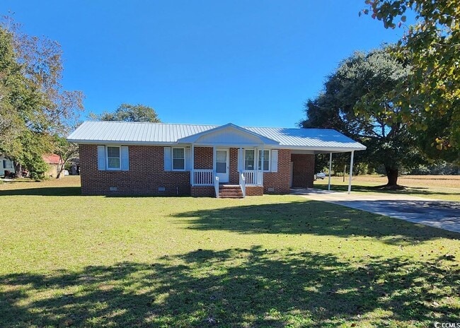 Primary Photo - 220 Flag Patch Rd