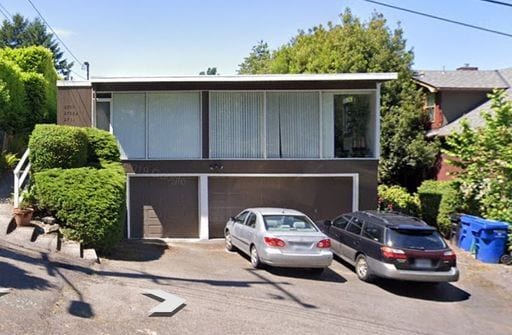 Building Photo - Charming 1-Bedroom Retreat in Queen Anne - Near Fremont! Available Now!