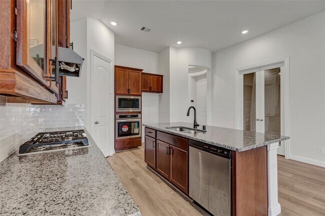 Building Photo - 15342 Majestic Knight Dr