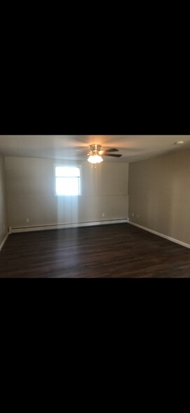 Building Photo - 180 Bemis Rd