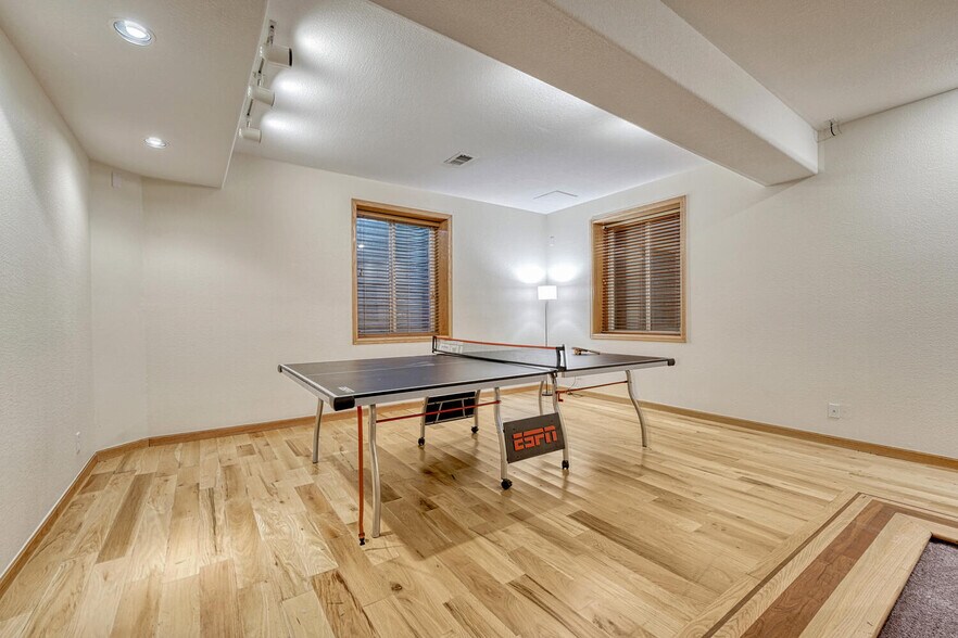 Building Photo - 7170 Windwood Way