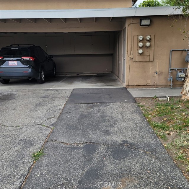 Building Photo - 13462 Village Dr