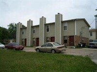 Building Photo - 3200 McLean St