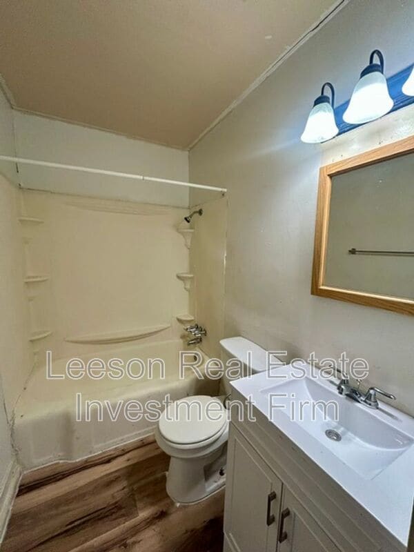 Building Photo - 2551 Claiborne Ave